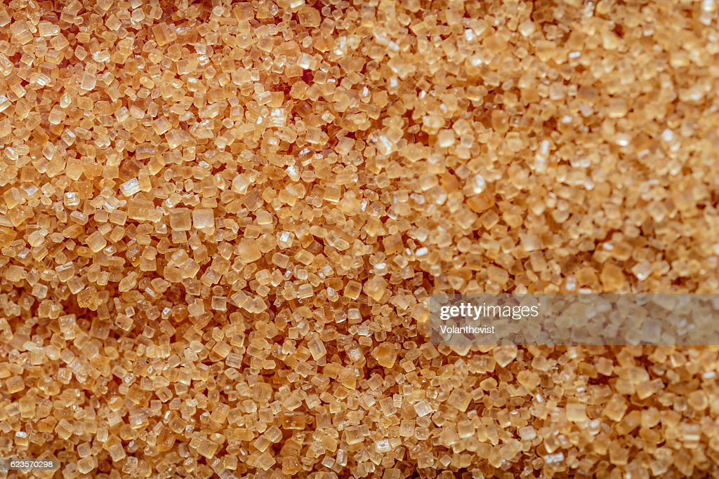 brown sugar crystals, macro closeup - azucar fotografías e imágenes de stock